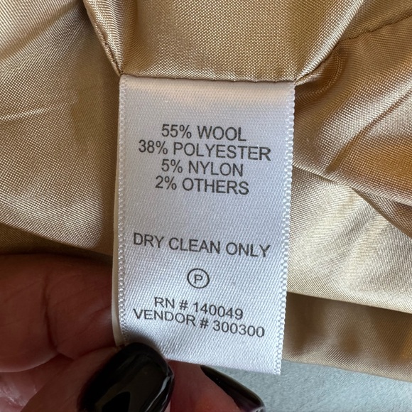 Chadwicks Wool Blend Plaid Pencil Skirt. Tan/Light Gray Plaid. Size 16 - Picture 7 of 7